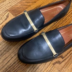 Vionic • black and gold loafer
